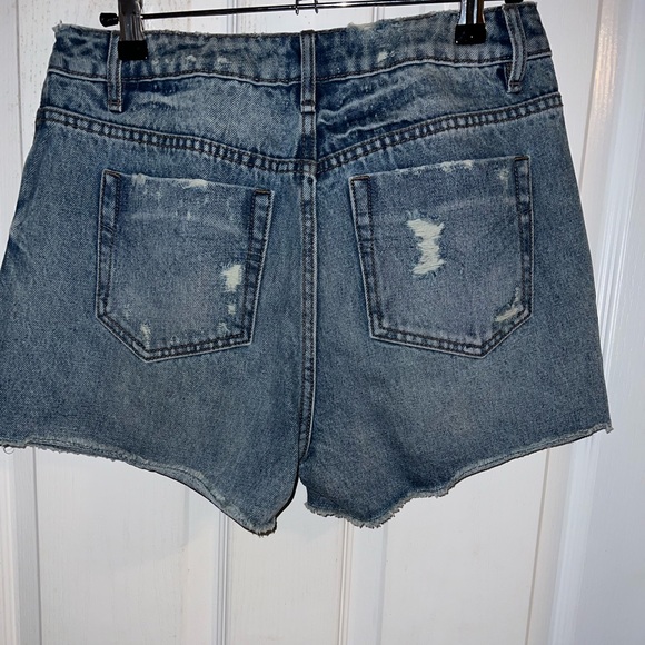 William Rast - Denim Shorts - Sise 28 - Picture 2 of 4